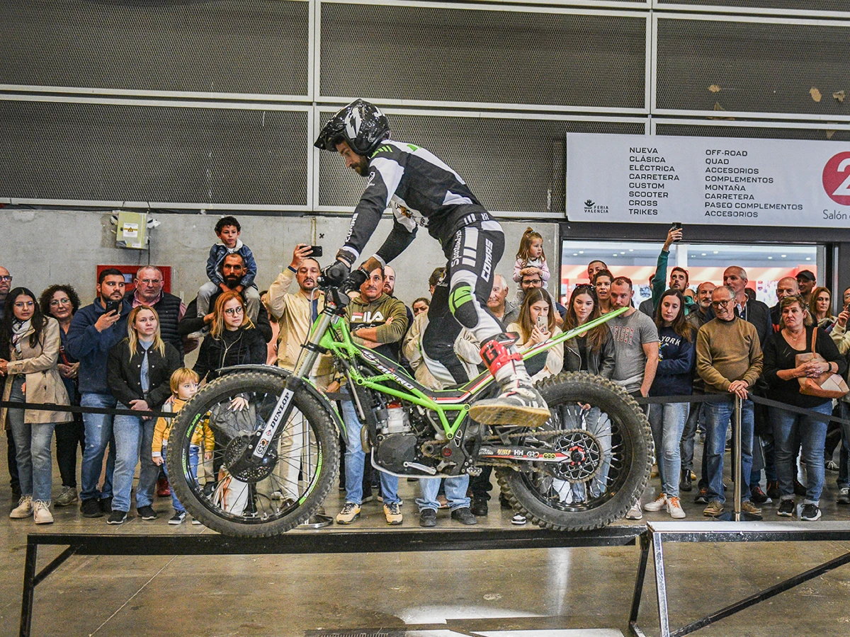 Moto vs Bici